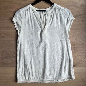 Zara blouse with gold bronze clasp